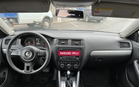 Volkswagen Jetta VI, 2012 год, 875 000 рублей, 21 фотография