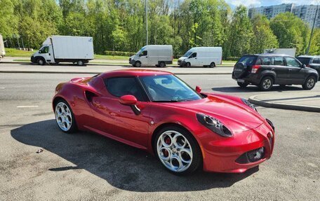 Alfa Romeo 4C, 2014 год, 7 200 000 рублей, 2 фотография
