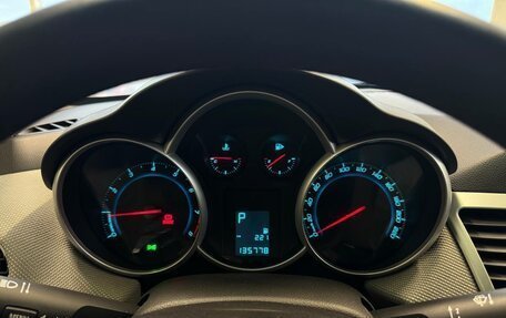 Chevrolet Cruze II, 2011 год, 890 000 рублей, 11 фотография