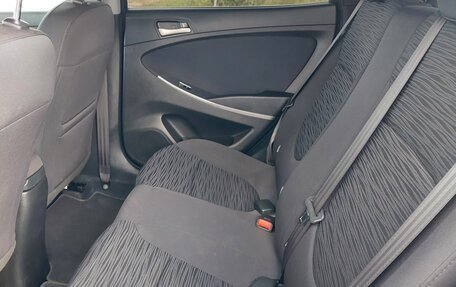 Hyundai Solaris II рестайлинг, 2016 год, 1 000 000 рублей, 7 фотография