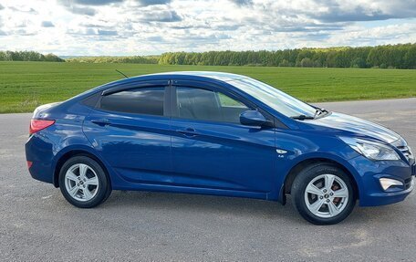 Hyundai Solaris II рестайлинг, 2016 год, 1 000 000 рублей, 8 фотография