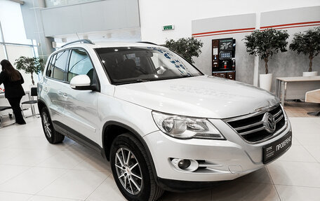 Volkswagen Tiguan I, 2010 год, 961 000 рублей, 6 фотография