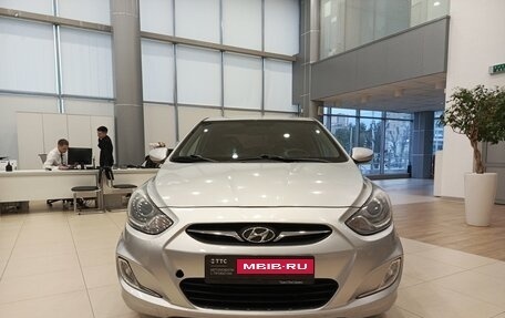 Hyundai Solaris II рестайлинг, 2011 год, 654 000 рублей, 2 фотография