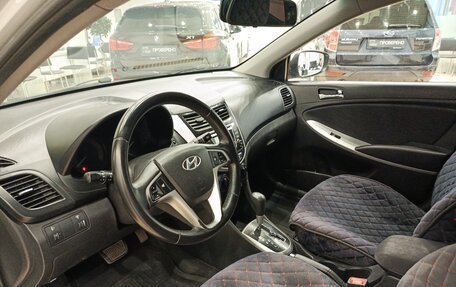 Hyundai Solaris II рестайлинг, 2011 год, 654 000 рублей, 20 фотография