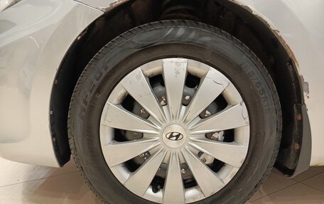 Hyundai Solaris II рестайлинг, 2011 год, 654 000 рублей, 22 фотография