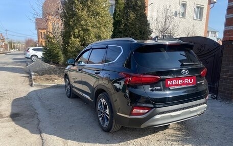 Hyundai Santa Fe IV, 2018 год, 2 690 000 рублей, 2 фотография