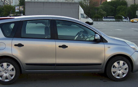 Nissan Note II рестайлинг, 2010 год, 720 000 рублей, 3 фотография
