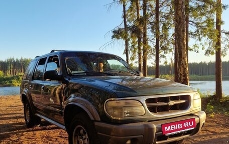 Ford Explorer III, 2000 год, 480 000 рублей, 3 фотография