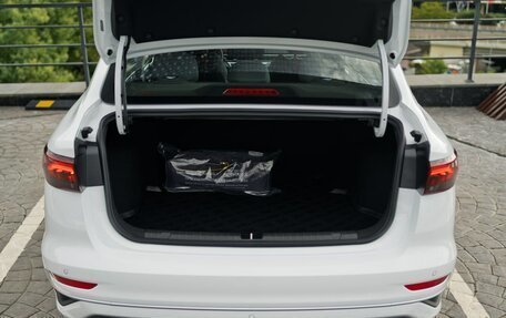 Geely Emgrand, 2024 год, 2 393 990 рублей, 22 фотография