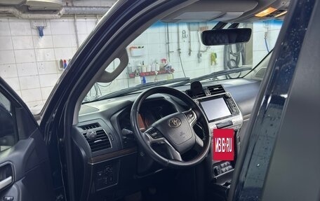 Toyota Land Cruiser Prado 150 рестайлинг 2, 2018 год, 4 600 000 рублей, 3 фотография