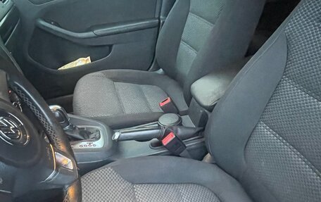 Volkswagen Jetta VI, 2014 год, 1 350 000 рублей, 10 фотография