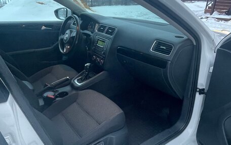 Volkswagen Jetta VI, 2014 год, 1 350 000 рублей, 12 фотография