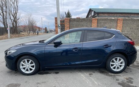 Mazda Axela, 2015 год, 1 335 000 рублей, 3 фотография