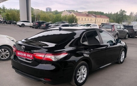 Toyota Camry, 2019 год, 2 845 000 рублей, 3 фотография