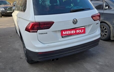 Volkswagen Tiguan II, 2018 год, 2 750 000 рублей, 4 фотография