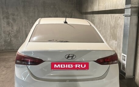Hyundai Solaris II рестайлинг, 2019 год, 1 000 000 рублей, 2 фотография