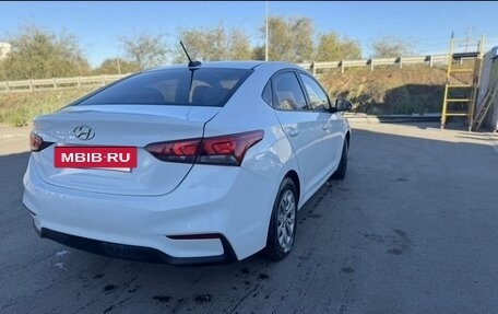 Hyundai Solaris II рестайлинг, 2019 год, 1 000 000 рублей, 9 фотография