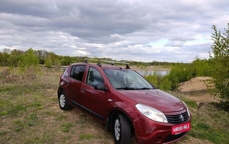 Renault Sandero I, 2010 год, 450 000 рублей, 2 фотография