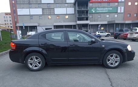 Dodge Avenger II рестайлинг, 2008 год, 680 000 рублей, 2 фотография