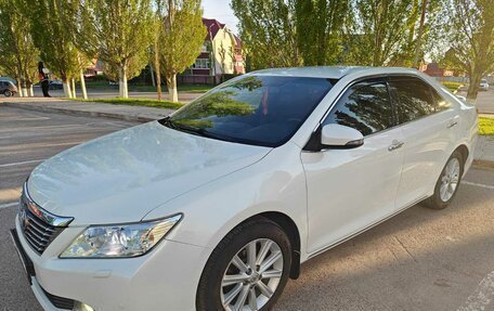 Toyota Camry, 2012 год, 1 577 000 рублей, 2 фотография