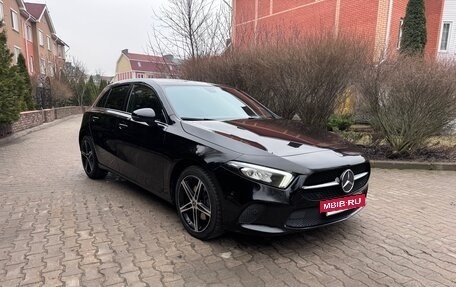 Mercedes-Benz A-Класс, 2018 год, 2 440 000 рублей, 3 фотография