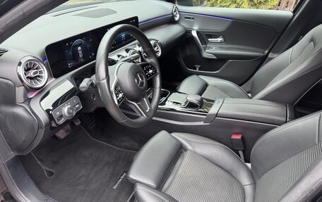 Mercedes-Benz A-Класс, 2018 год, 2 440 000 рублей, 9 фотография