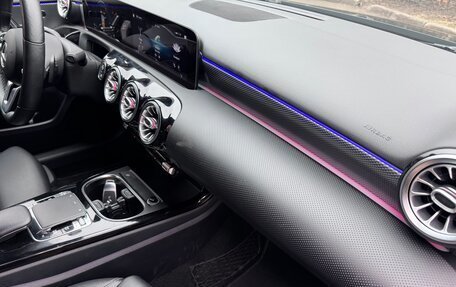 Mercedes-Benz A-Класс, 2018 год, 2 440 000 рублей, 15 фотография