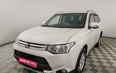 Mitsubishi Outlander III рестайлинг 3, 2014 год, 1 175 000 рублей, 1 фотография