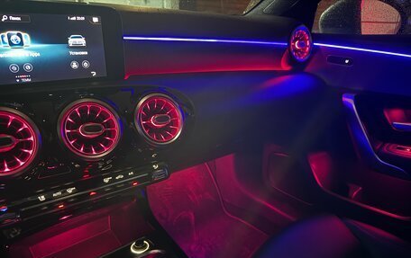 Mercedes-Benz A-Класс, 2018 год, 2 440 000 рублей, 17 фотография