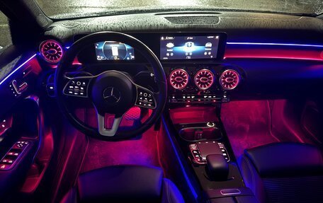 Mercedes-Benz A-Класс, 2018 год, 2 440 000 рублей, 16 фотография