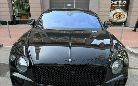 Bentley Continental GT III, 2018 год, 17 000 000 рублей, 2 фотография