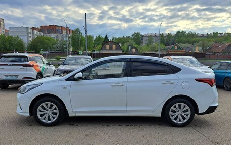 Hyundai Solaris II рестайлинг, 2021 год, 1 600 000 рублей, 2 фотография