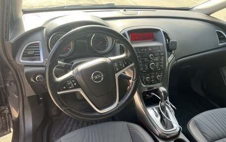Opel Astra J, 2013 год, 1 250 000 рублей, 13 фотография