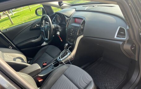 Opel Astra J, 2013 год, 1 250 000 рублей, 11 фотография