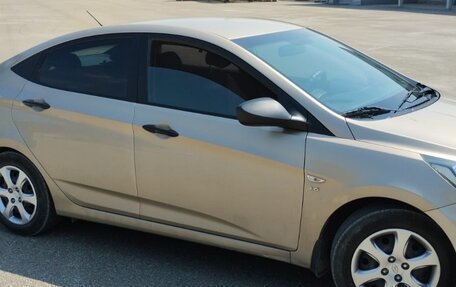 Hyundai Solaris II рестайлинг, 2014 год, 835 000 рублей, 1 фотография