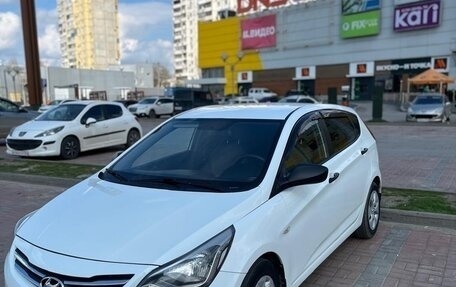 Hyundai Solaris II рестайлинг, 2014 год, 895 000 рублей, 7 фотография