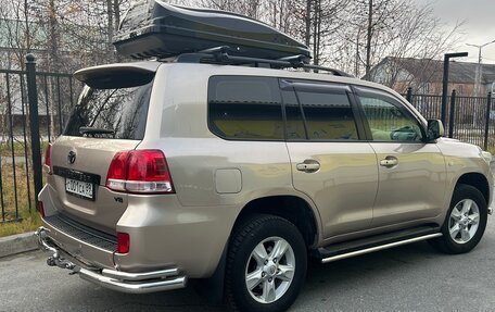 Toyota Land Cruiser 200, 2010 год, 3 000 000 рублей, 7 фотография