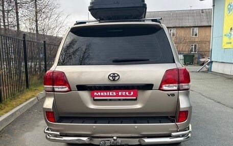 Toyota Land Cruiser 200, 2010 год, 3 000 000 рублей, 8 фотография