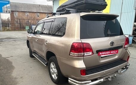 Toyota Land Cruiser 200, 2010 год, 3 000 000 рублей, 9 фотография