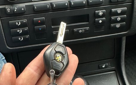 BMW 3 серия, 2004 год, 650 000 рублей, 21 фотография