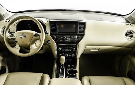Nissan Pathfinder, 2014 год, 1 998 000 рублей, 11 фотография