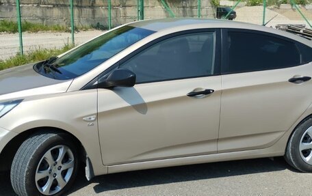 Hyundai Solaris II рестайлинг, 2014 год, 835 000 рублей, 13 фотография