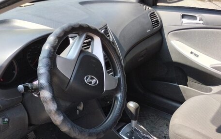 Hyundai Solaris II рестайлинг, 2014 год, 835 000 рублей, 18 фотография
