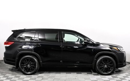 Toyota Highlander III, 2019 год, 4 098 000 рублей, 4 фотография