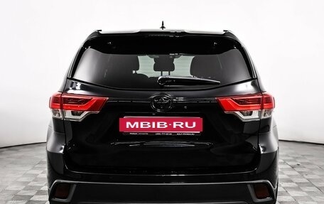 Toyota Highlander III, 2019 год, 4 098 000 рублей, 6 фотография