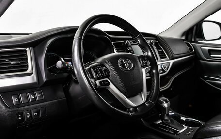 Toyota Highlander III, 2019 год, 4 098 000 рублей, 13 фотография