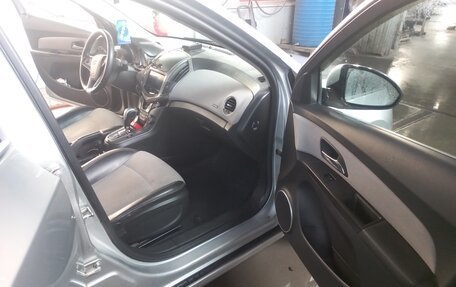 Chevrolet Cruze II, 2013 год, 850 000 рублей, 2 фотография