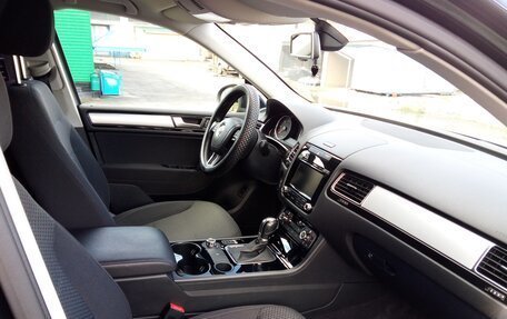 Volkswagen Touareg III, 2012 год, 2 500 000 рублей, 9 фотография