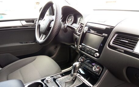Volkswagen Touareg III, 2012 год, 2 500 000 рублей, 11 фотография