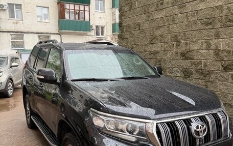 Toyota Land Cruiser Prado 150 рестайлинг 2, 2017 год, 4 980 000 рублей, 2 фотография